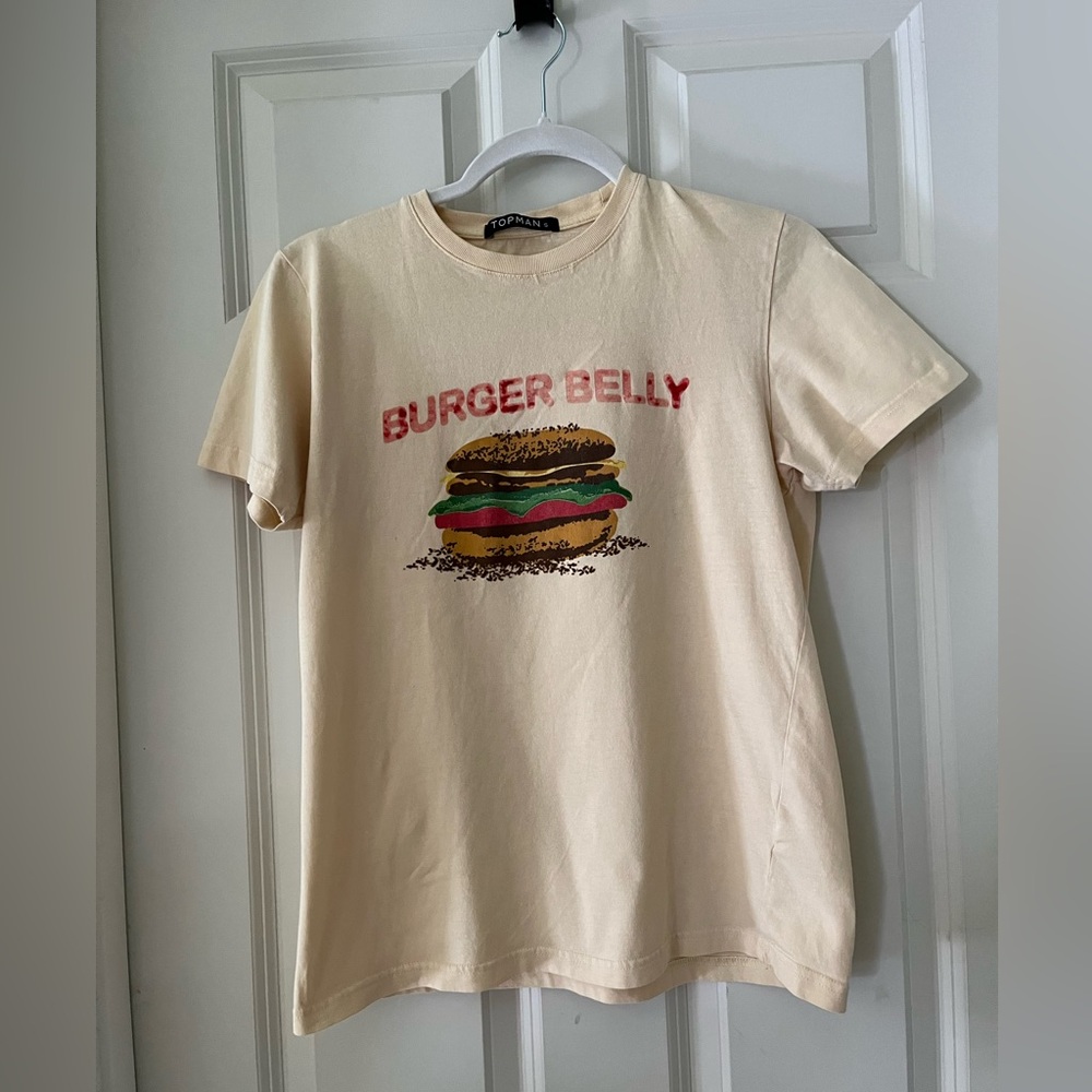 Topman “Burger Belly” graphic short sleeve t-shirt..mellow yellow unisex size S